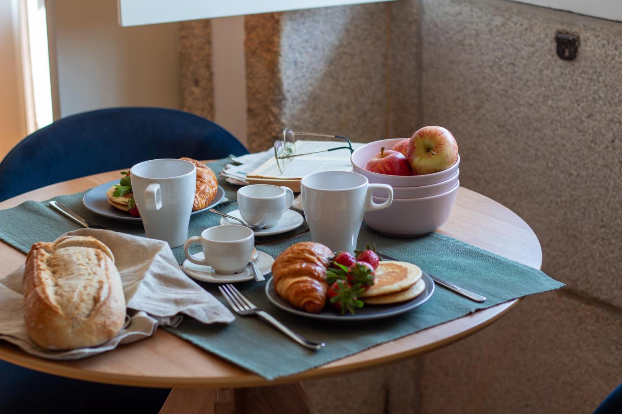 Lovelystay - Dirk Apartment - Almada 4º F Porto Ngoại thất bức ảnh